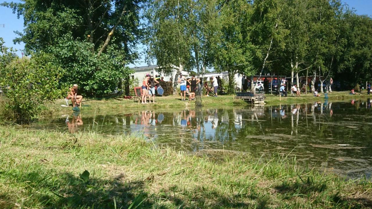 Camping La Garenne De Moncourt Rue  Exterior photo